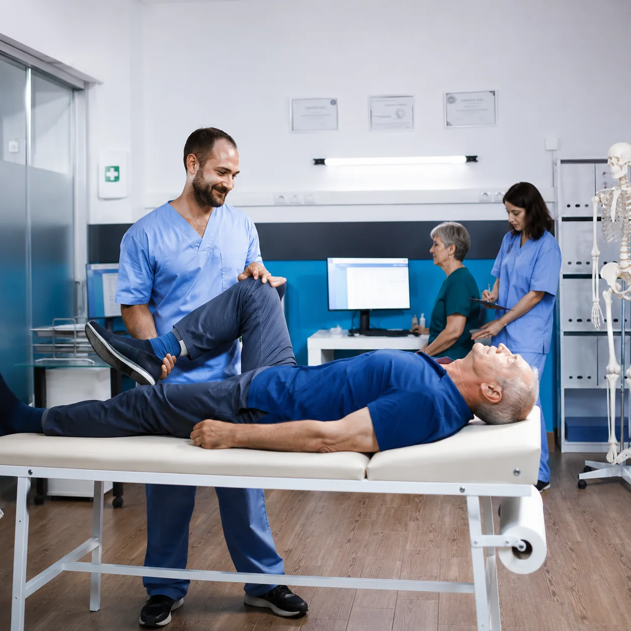 Knee mobility rehabilitation treatment at California Oaks Chiropractic