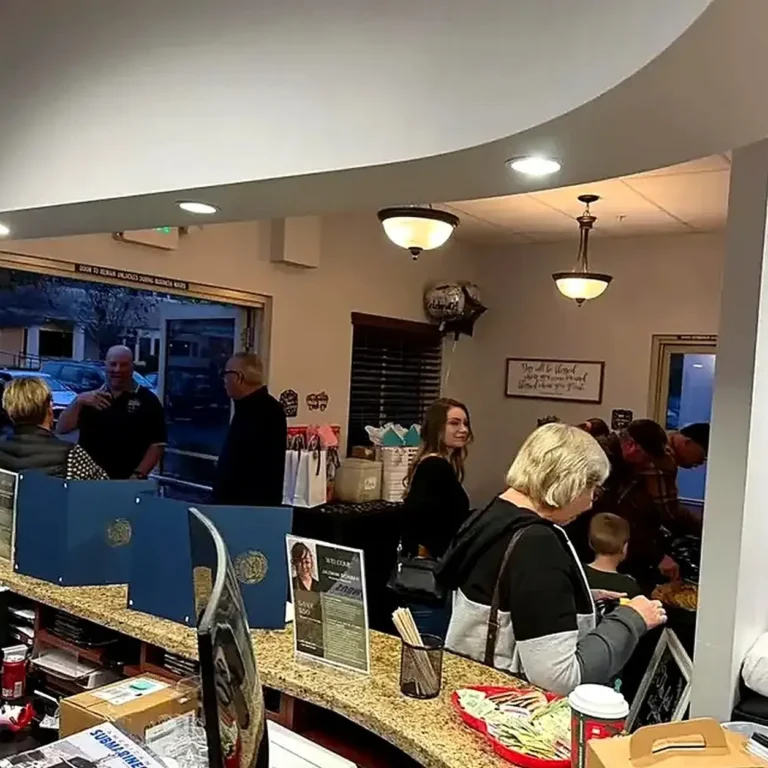 Home 19 busy-chiropractic-clinic-reception-area-open-house-event-patients-staff-california-oaks-chiropractic-image